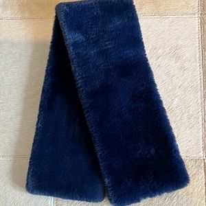 La Florentina faux fur scarf